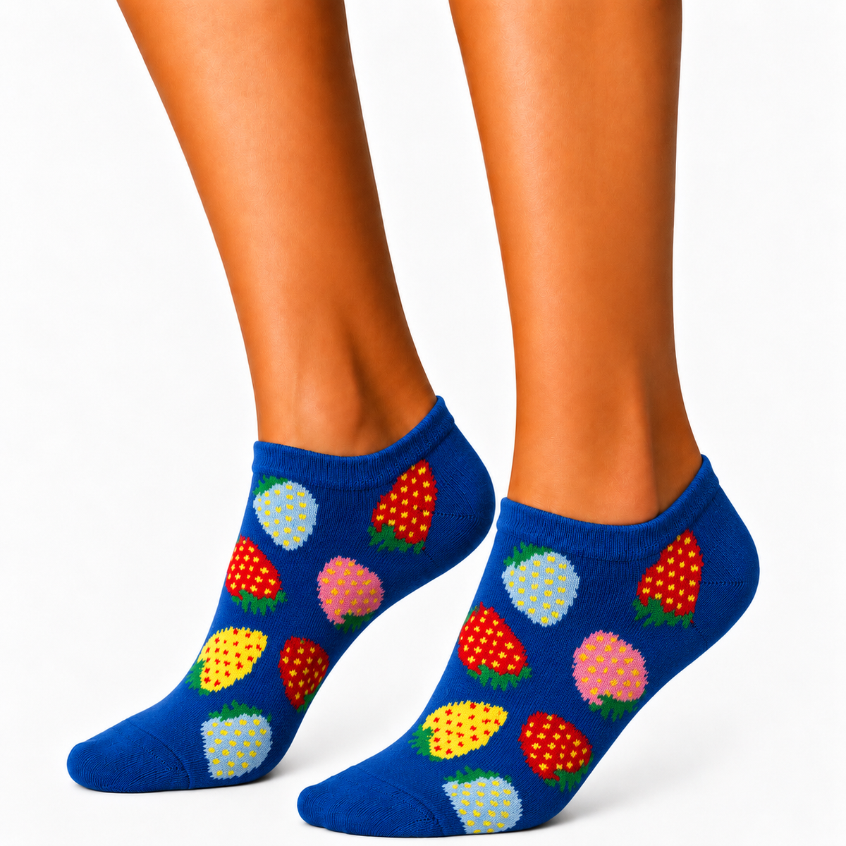 Blue strawberry ankle socks for women