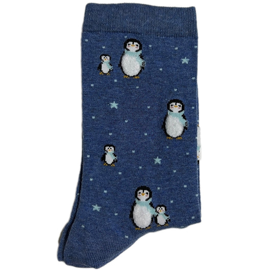 Cuteness on another level with this cute mama and baby penguin socks